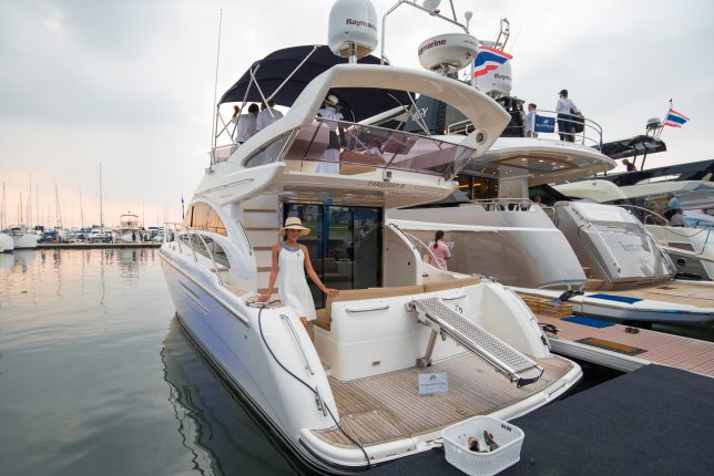 Boat Show Res-143